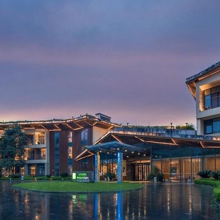 Holiday Inn Express Emei Mountain By Ihg Emeishan Exterior photo