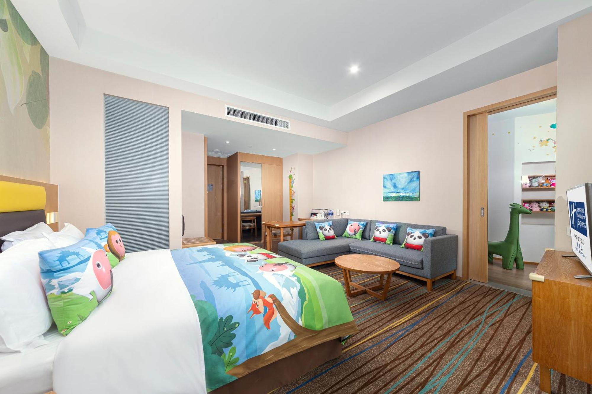 Holiday Inn Express Emei Mountain By Ihg Emeishan Exterior photo