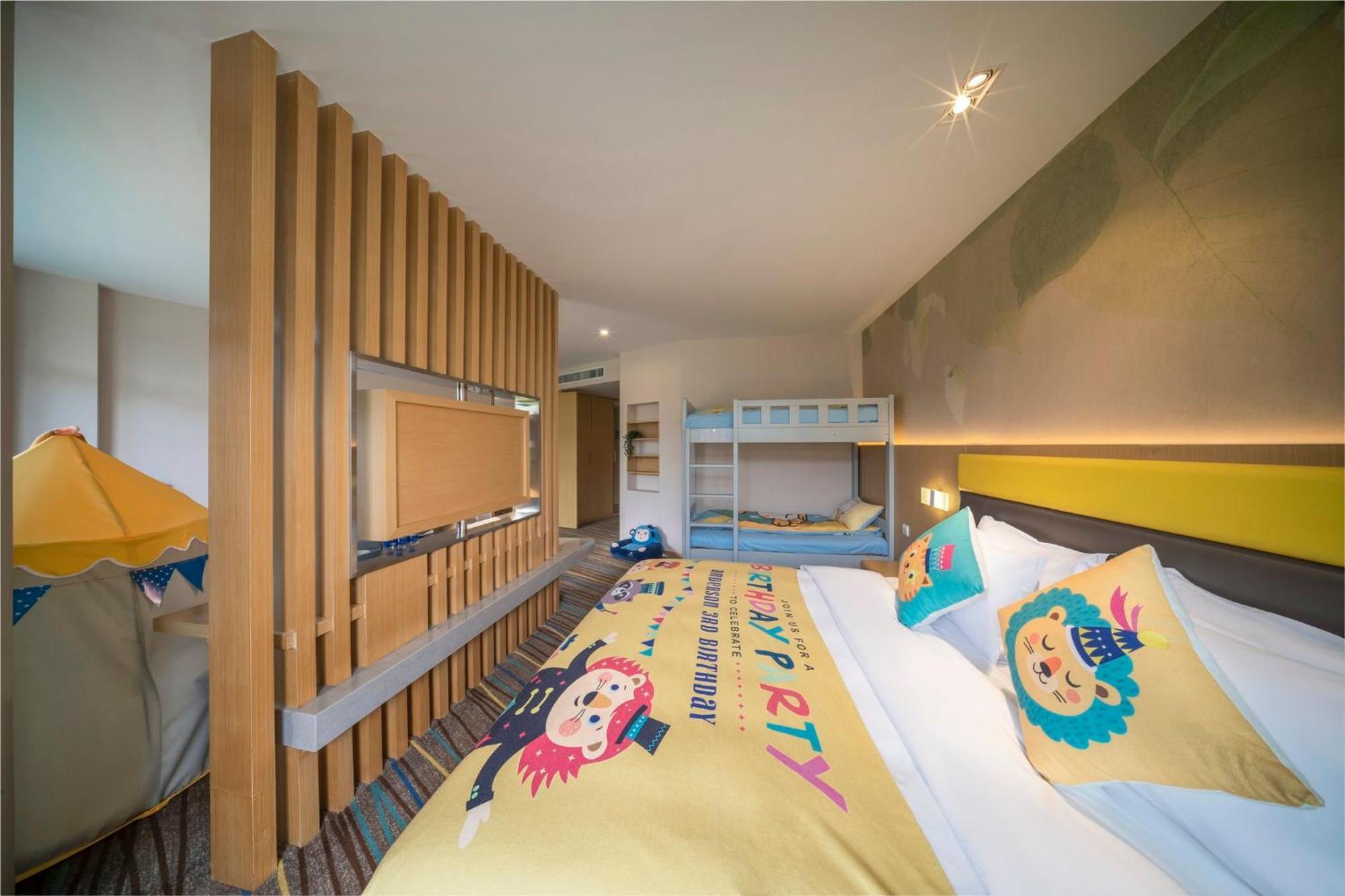 Holiday Inn Express Emei Mountain By Ihg Emeishan Exterior photo